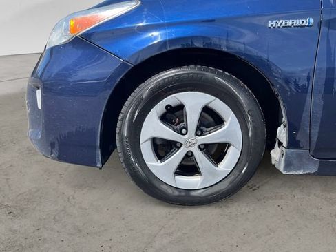 Used 2013 Toyota Prius Three w/ Solar Roof Pkg FWD image 14