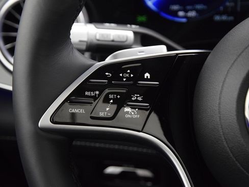 Used 2025 Mercedes-Benz EQS 450+ SUV image 27