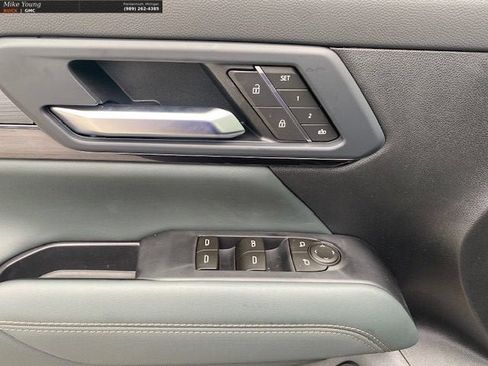 New 2026 GMC Terrain AT4 w/ Convenience Package III AWD/4WD image 14