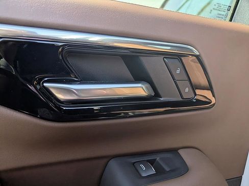 New 2026 Chevrolet Suburban High Country AWD/4WD image 26