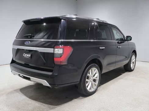 Used 2019 Ford Expedition Platinum AWD/4WD image 4