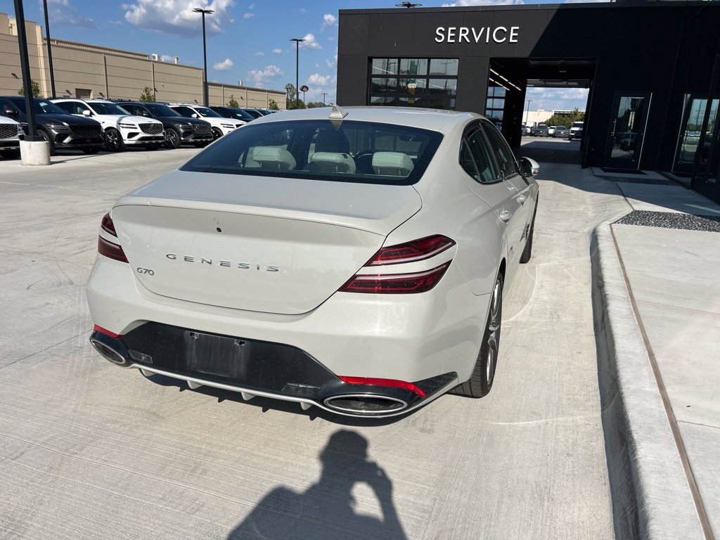Used 2025 Genesis G70 2.5T RWD image 4