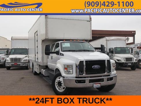 Used 2016 Ford F650 2WD Crew Cab Super Duty image 1