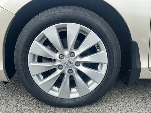 Used 2015 Honda Accord EX-L image 9