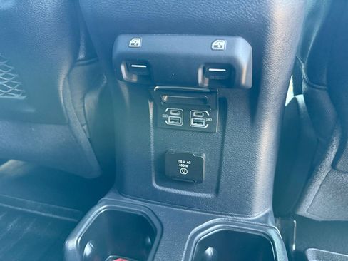Used 2021 Jeep Gladiator Mojave AWD/4WD image 30