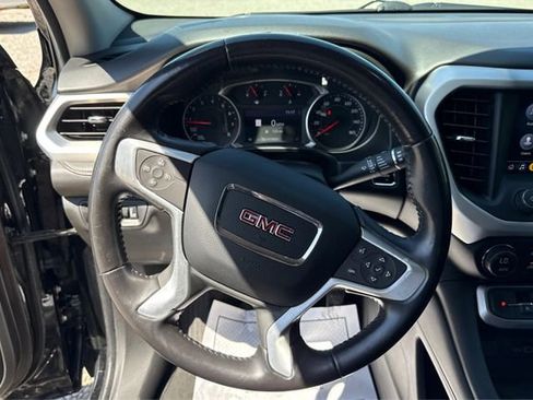 Used 2020 GMC Acadia SLT w/ Premium Package FWD image 16