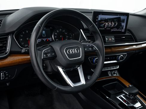 Certified 2023 Audi Q5 2.0T Premium w/ Convenience Package AWD/4WD image 10