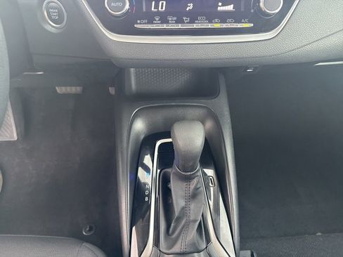 Used 2024 Toyota Corolla LE w/ LE Convenience Package FWD image 21