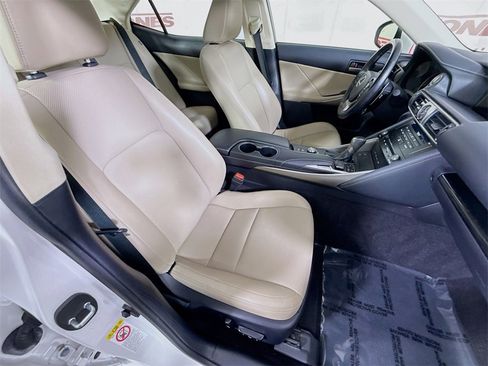 Used 2018 Lexus IS 300 AWD w/ Premium Package image 31