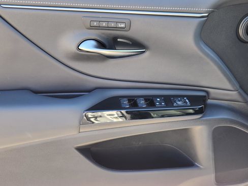 Used 2023 Lexus ES 350 w/ Premium Package image 31