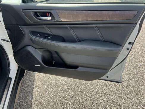 Used 2018 Subaru Outback 2.5i Limited image 14