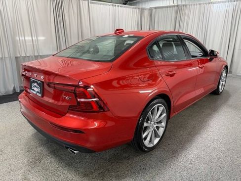 Used 2020 Volvo S60 T6 Momentum w/ Protection Package AWD/4WD image 4