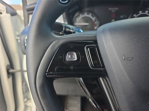 Used 2022 Lincoln Corsair FWD w/ Equipment Group 101A image 30