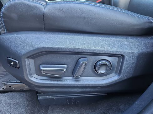 Used 2023 Toyota Tundra Platinum image 33