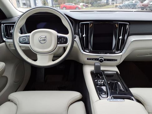 Certified 2025 Volvo S60 T8 Ultra w/ Climate Package image 13