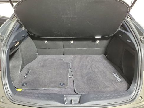 Used 2021 Toyota C-HR XLE FWD image 10