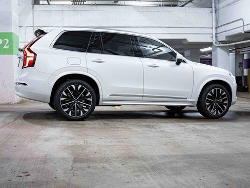 New 2026 Volvo XC90 B6 Plus w/ Protection Package Premier image 9