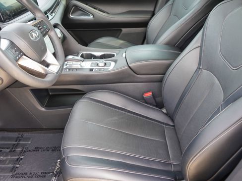 Certified 2023 INFINITI QX60 Luxe w/ Performance Audio Package image 8