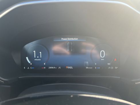 Certified 2023 Ford Escape Platinum w/ Class II Trailer Tow Package image 15