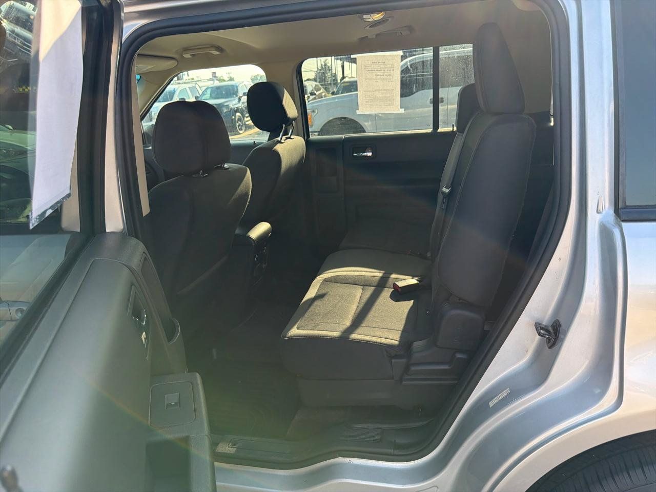 Used 2017 Ford Flex SE FWD image 24