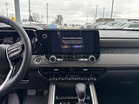 New 2026 Chevrolet Colorado ZR2 w/ Off-Road Front Bumper Package image 17