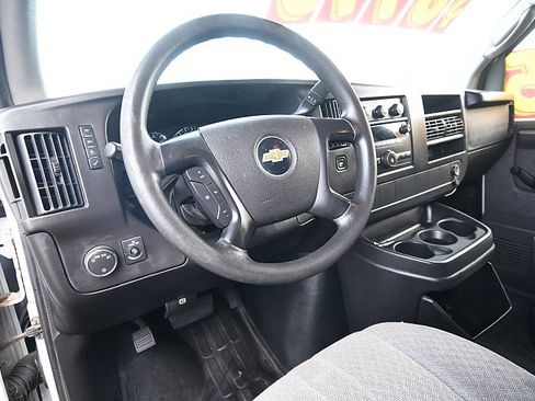Used 2013 Chevrolet Express 3500 RWD image 12