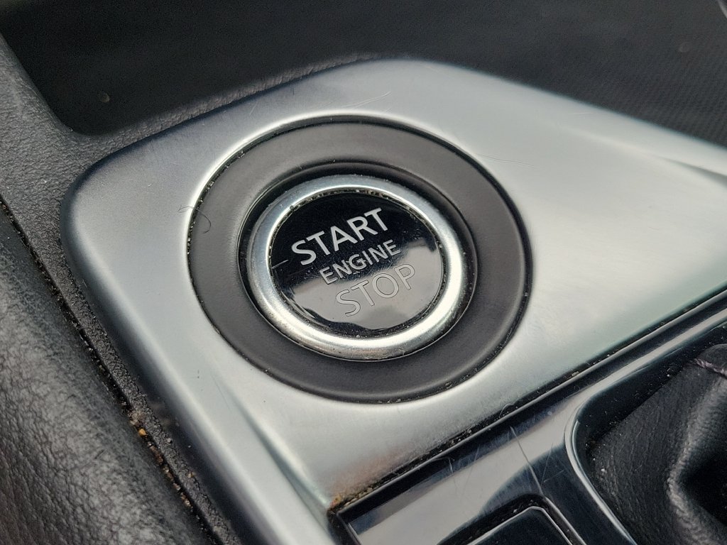 Certified 2022 Nissan Sentra SV FWD image 28