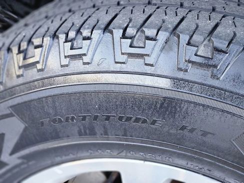 Used 2017 Chevrolet Silverado 1500 LT image 11