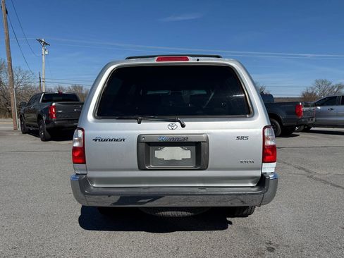 Used 2002 Toyota 4Runner SR5 image 5