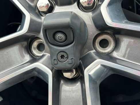 Used 2022 Jeep Wrangler Unlimited Sahara image 61