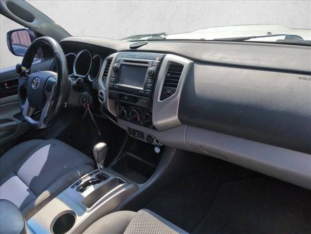 Used 2013 Toyota Tacoma 4x4 Double Cab w/ TRD Sport Pkg image 27