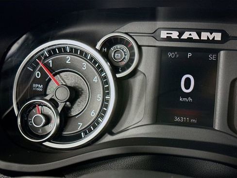 Used 2021 RAM 1500 Big Horn RWD image 13