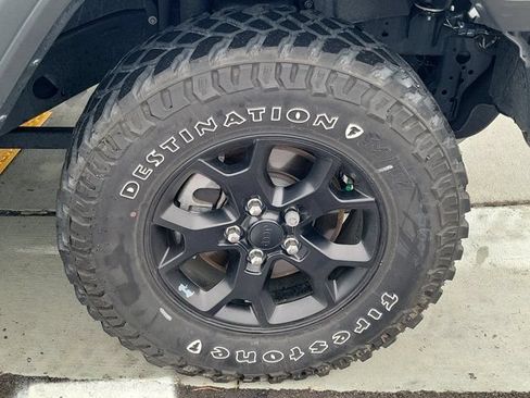 Used 2021 Jeep Wrangler Sport AWD/4WD image 9