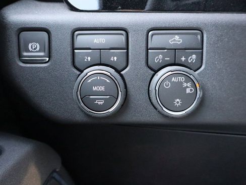 New 2026 Chevrolet Silverado 1500 LT w/ Convenience Package II image 6