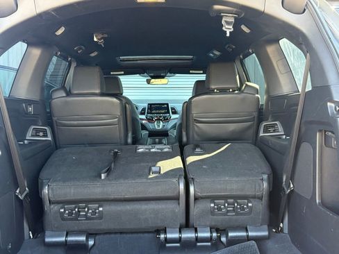 Used 2024 Honda Odyssey Sport image 25