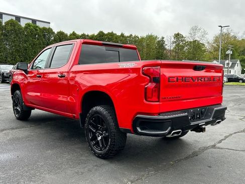 Used 2024 Chevrolet Silverado 1500 LT Trail Boss w/ Convenience Package II AWD/4WD image 4