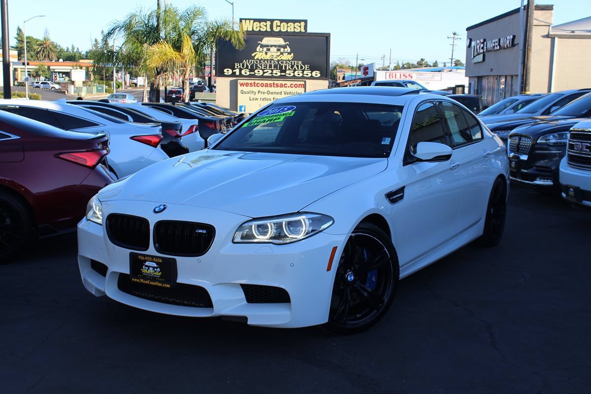 Used 2015 BMW M5 RWD image 49