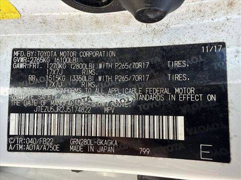 Used 2018 Toyota 4Runner SR5 RWD image 18