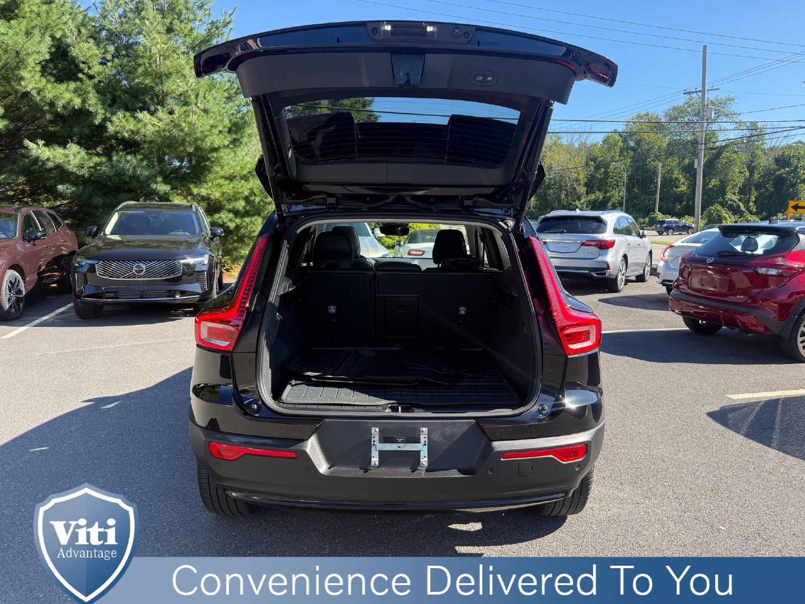 Certified 2024 Volvo XC40 B5 Plus w/ Protection Package Premier AWD/4WD image 22