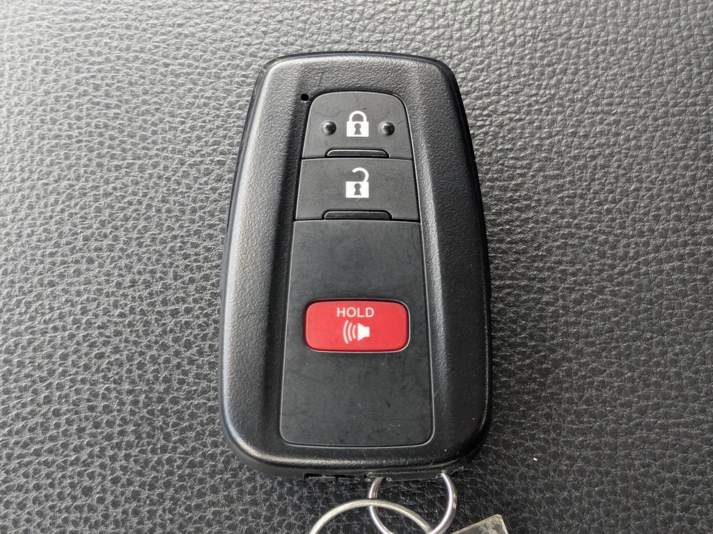 Used 2024 Toyota RAV4 XLE AWD/4WD image 35