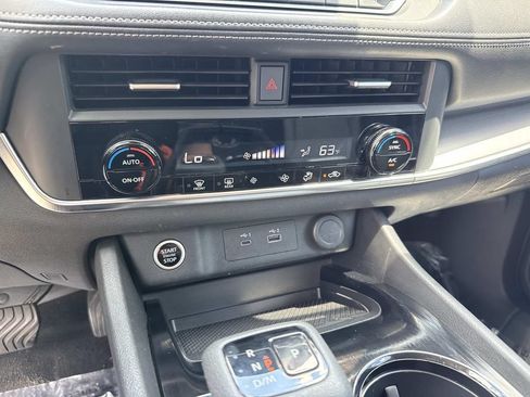 Used 2023 Nissan Rogue SV AWD/4WD image 26