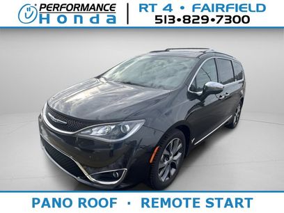 Used 2017 Chrysler Pacifica Limited w/ UConnect Theater Package