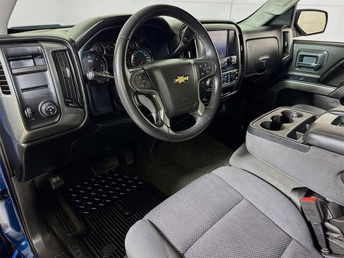 Used 2018 Chevrolet Silverado 1500 LT w/ Texas Edition image 7