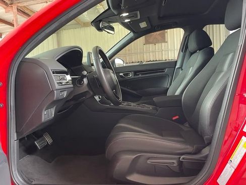 Used 2025 Honda Civic Sport image 19