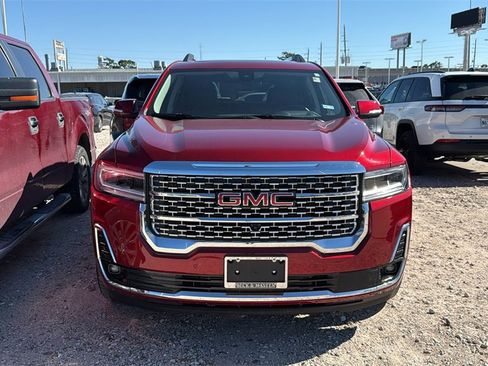 Used 2021 GMC Acadia Denali w/ Denali Technology Package image 2