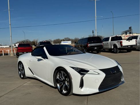 Used 2023 Lexus LC 500 Convertible image 2