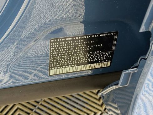 New 2026 Volkswagen Tiguan SE R-Line FWD image 32