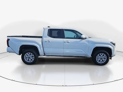 Used 2024 Toyota Tacoma SR5 RWD image 3