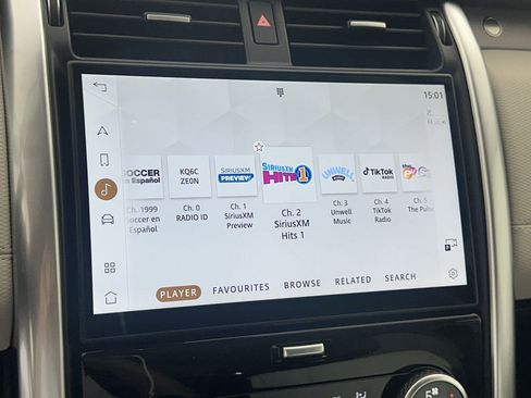 New 2025 Land Rover Discovery Dynamic SE image 21