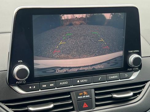 Used 2020 Nissan Altima 2.5 S FWD image 21